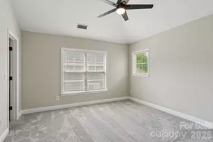 827 4th Street W, Charlotte, NC 28202 - Photo 17