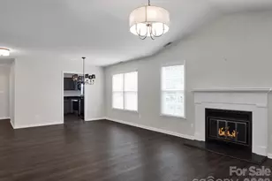 10922 Winterbourne Ct, Charlotte, NC 28277 - Photo 9