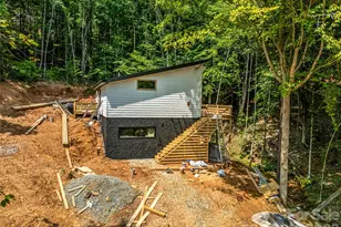 119 Catatoga Trl, Marion, NC 83452 - Photo 3