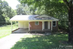 208 Crescent Ct, Lincolnton, NC 28092 - Photo 1