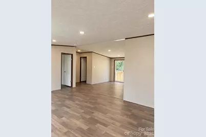 157 Berry Street, Spruce Pine, NC 28777 - Photo 3