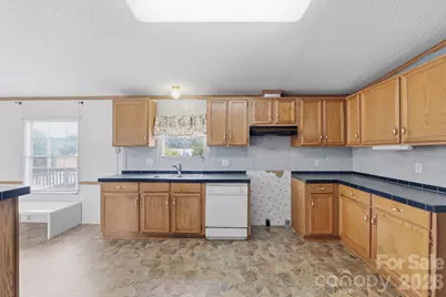 2299 Dellinger Drive, Newton, NC 28658 - Photo 9