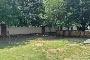 2435 Normancrest Ct, Charlotte, NC 28270 - Photo 35