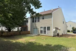 2435 Normancrest Ct, Charlotte, NC 28270 - Photo 3