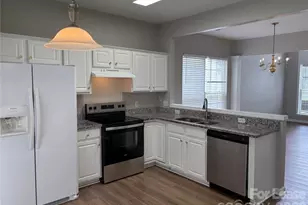 2435 Normancrest Ct, Charlotte, NC 28270 - Photo 5