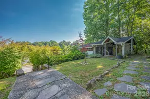 720 Sylvan Blvd, Hendersonville, NC 28791 - Photo 25