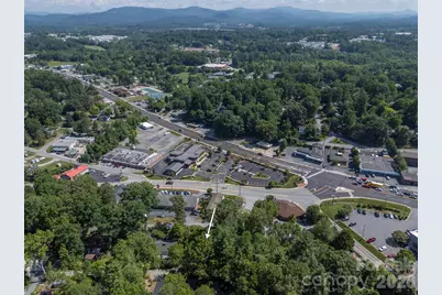 720 Sylvan Boulevard, Hendersonville, NC 28791 - Photo 47