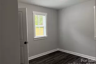 8761 Old Wire Rd, Laurel Hill, NC 28351 - Photo 9