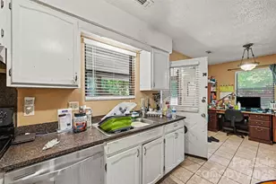 5729 Brickstone Dr, Charlotte, NC 28227 - Photo 9