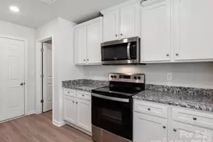 1637 Nia Rd, Charlotte, NC 28215 - Photo 7