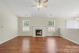 108 Briarwood Ln, Mount Holly, NC 28120 - Photo 5