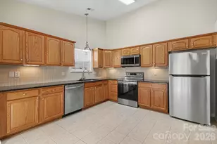 108 Briarwood Ln, Mount Holly, NC 28120 - Photo 9