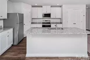 1737 Nia Rd, Charlotte, NC 28215 - Photo 3