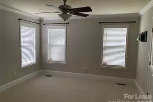1323 Carolyn Dr, Charlotte, NC 28205 - Photo 15