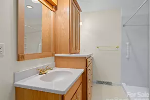 415 Knollwood Dr, Waynesville, NC 28786 - Photo 13