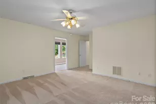 415 Knollwood Dr, Waynesville, NC 28786 - Photo 11