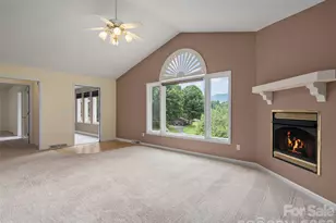 415 Knollwood Dr, Waynesville, NC 28786 - Photo 9
