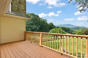 415 Knollwood Dr, Waynesville, NC 28786 - Photo 17