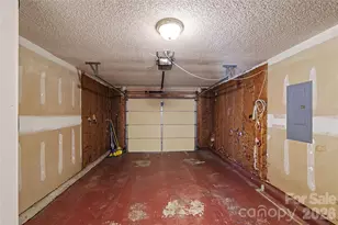 10439 Green Hedge Ave, Charlotte, NC 28269 - Photo 23