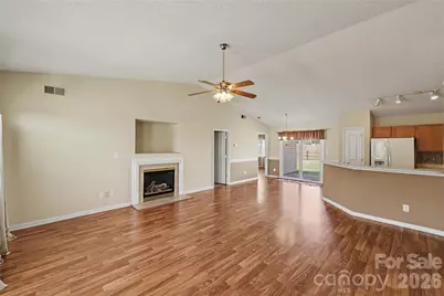 10439 Green Hedge Avenue, Charlotte, NC 28269 - Photo 7