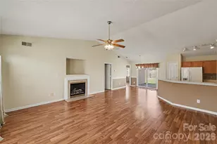 10439 Green Hedge Ave, Charlotte, NC 28269 - Photo 7