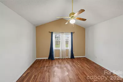 10439 Green Hedge Avenue, Charlotte, NC 28269 - Photo 19