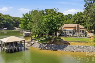 1031 Woodlake Ln, Tega Cay, SC 29708 - Photo 3