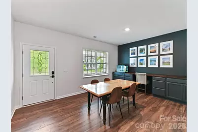 724 Larmore Avenue, Charlotte, NC 28216 - Photo 7