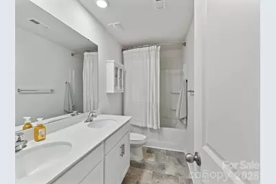 724 Larmore Avenue, Charlotte, NC 28216 - Photo 29