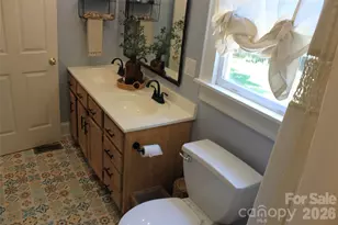 206 Bentwood Dr, Forest City, NC 28043 - Photo 33