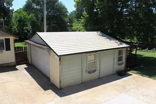 206 Bentwood Dr, Forest City, NC 28043 - Photo 41