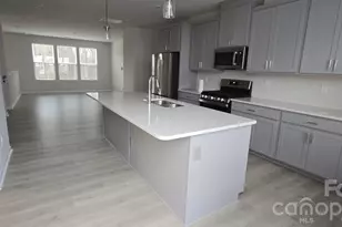 2324 Donnelly Hls Ln, Charlotte, NC 28262 - Photo 31