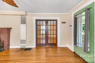 109 Forest Hill Dr, Asheville, NC 28803 - Photo 7