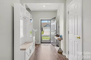 2238 Lanza Dr, Charlotte, NC 28215 - Photo 3