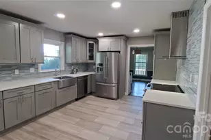 6030 Old Providence Rd, Charlotte, NC 28226 - Photo 17