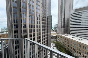 210 N Church St, Charlotte, NC 28202 - Photo 9