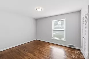 4712 Fairheath Rd, Charlotte, NC 28210 - Photo 21