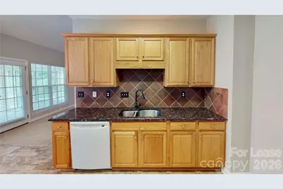 8321 Suttonview Drive, Charlotte, NC 28269 - Photo 11