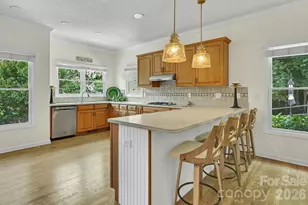 77 Carriage W Dr, Hendersonville, NC 28791 - Photo 25