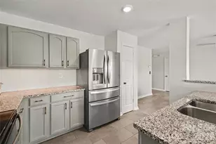 8603 Westhope St, Charlotte, NC 28216 - Photo 13
