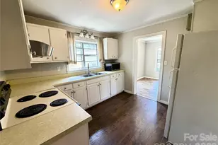 6 Leita Ln, Asheville, NC 28806 - Photo 9