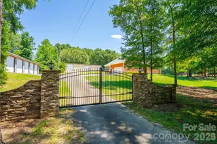 15027 Beatties Ford Rd, Huntersville, NC 28078 - Photo 37