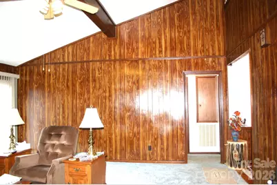 1647 Woodridge Circle, Hickory, NC 28602 - Photo 11