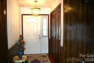 1647 Woodridge Circle, Hickory, NC 28602 - Photo 7