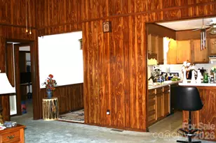 1647 Woodridge Cir, Hickory, NC 28602 - Photo 13