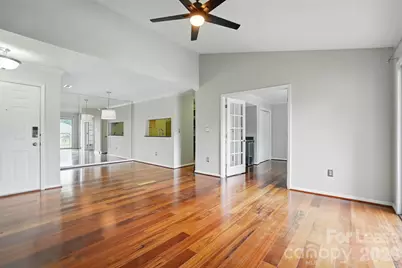 5007 Sharon Road #R, Charlotte, NC 28210 - Photo 13