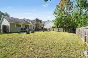 12109 Landing Green Dr, Charlotte, NC 28277 - Photo 11