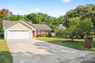 12109 Landing Green Dr, Charlotte, NC 28277 - Photo 13