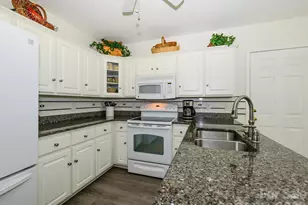 2704 Gold Spike Ct, Matthews, NC 28105 - Photo 11