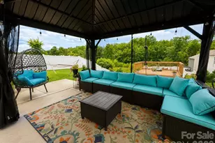 7129 Branch Fork Rd, Charlotte, NC 28215 - Photo 45